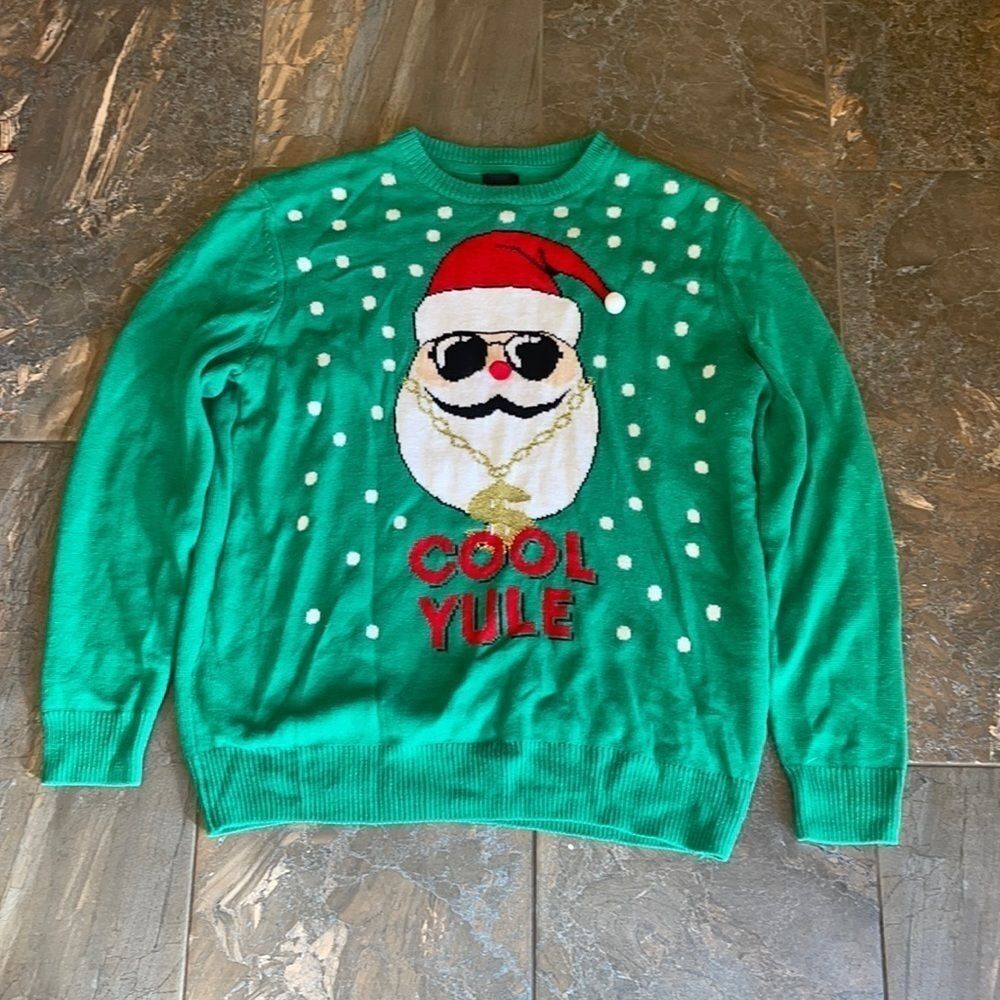 H&M Men’s Christmas knit Sweater size XL